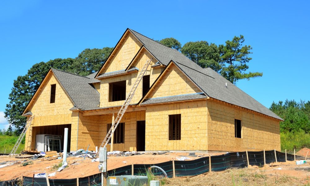 Zgodnie z bieżącymi kodeksami nowo konstruowane domy muszą być energooszczędne.